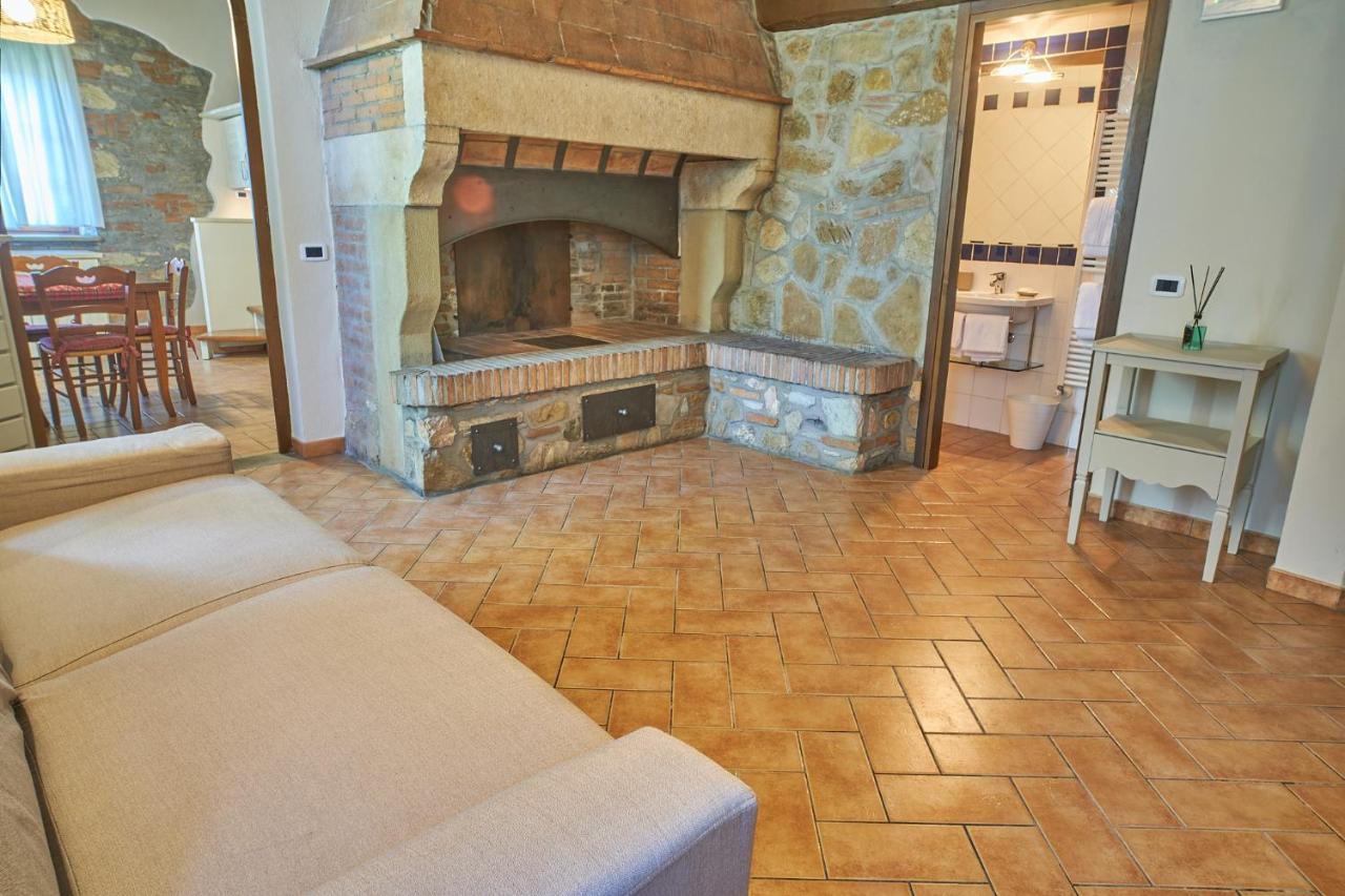 Podere Gli Olmi เชชินา ภายนอก รูปภาพ