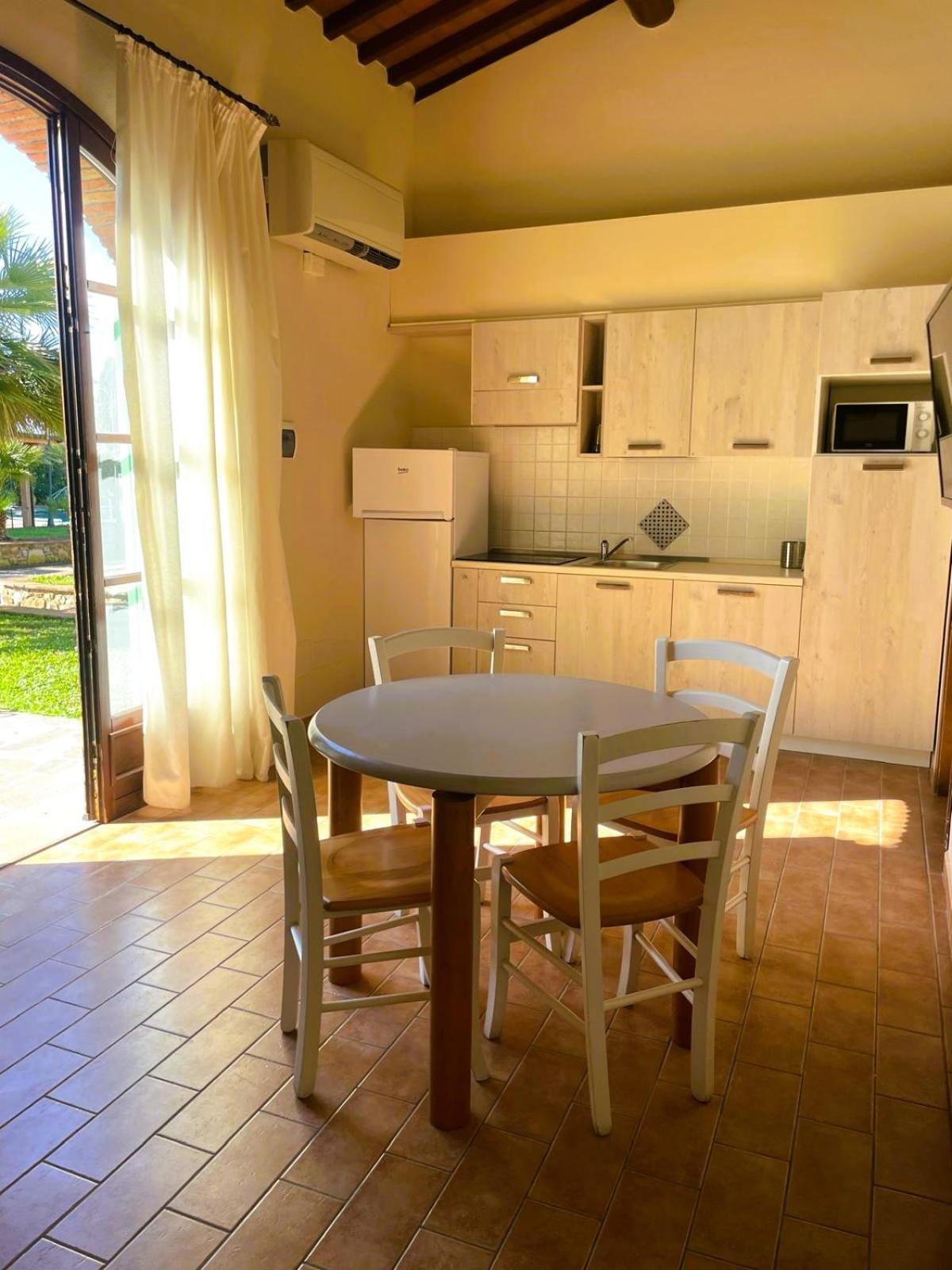 Podere Gli Olmi เชชินา ภายนอก รูปภาพ